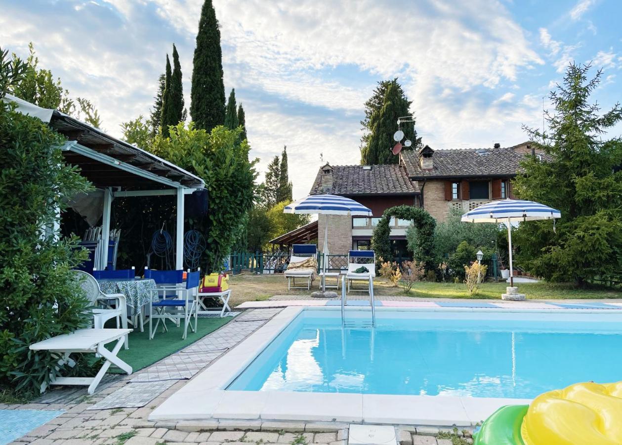 Appartamento Con Piscina E Giardino A Siena Exterior photo